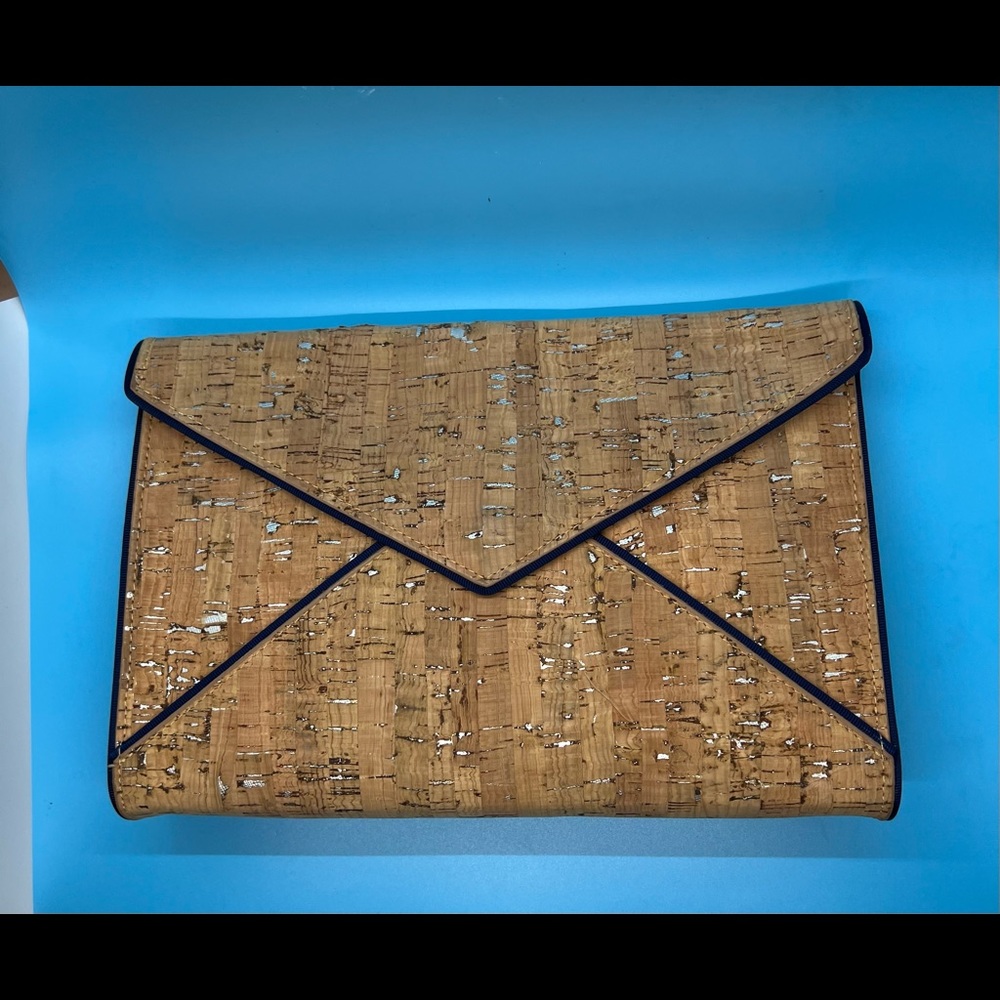 Southern Tide Cork Clutch